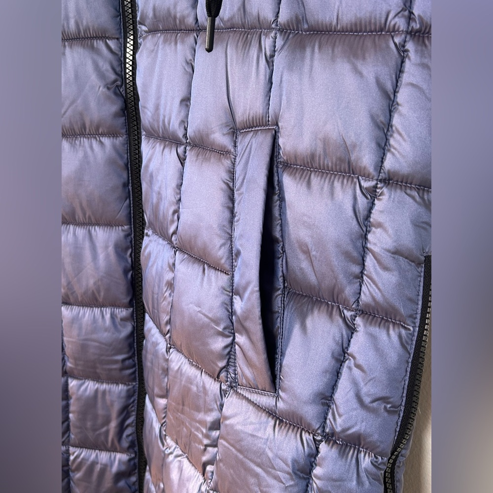 Women's Bernardo Box Quilt Long Hooded Vest - Picture 7 of 12